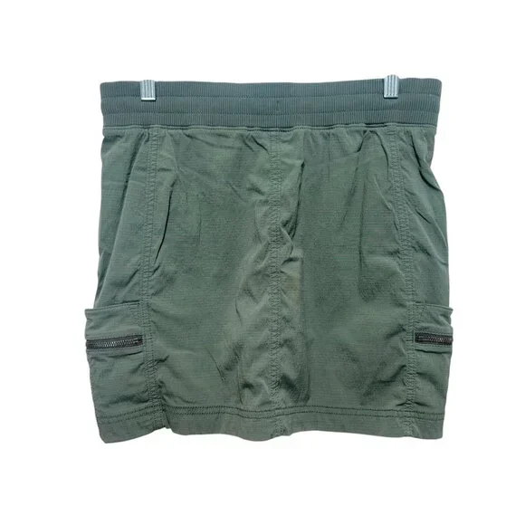Athleta Trekkie Skort Skirt Womens Size 6 Green Cargo Outdoors Hiking Athleisure